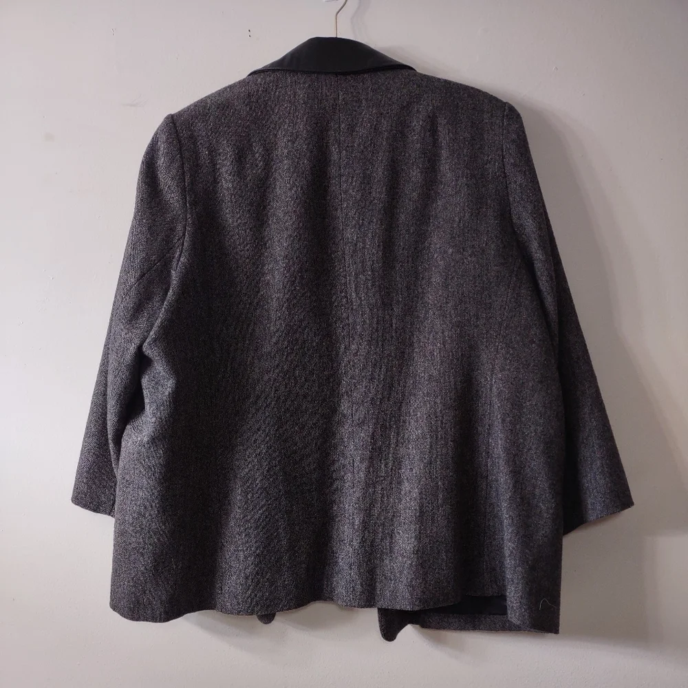Anthropologie Sandro Wool Blazer with Faux Leather Collar, Size 20W - Picture 3 of 8